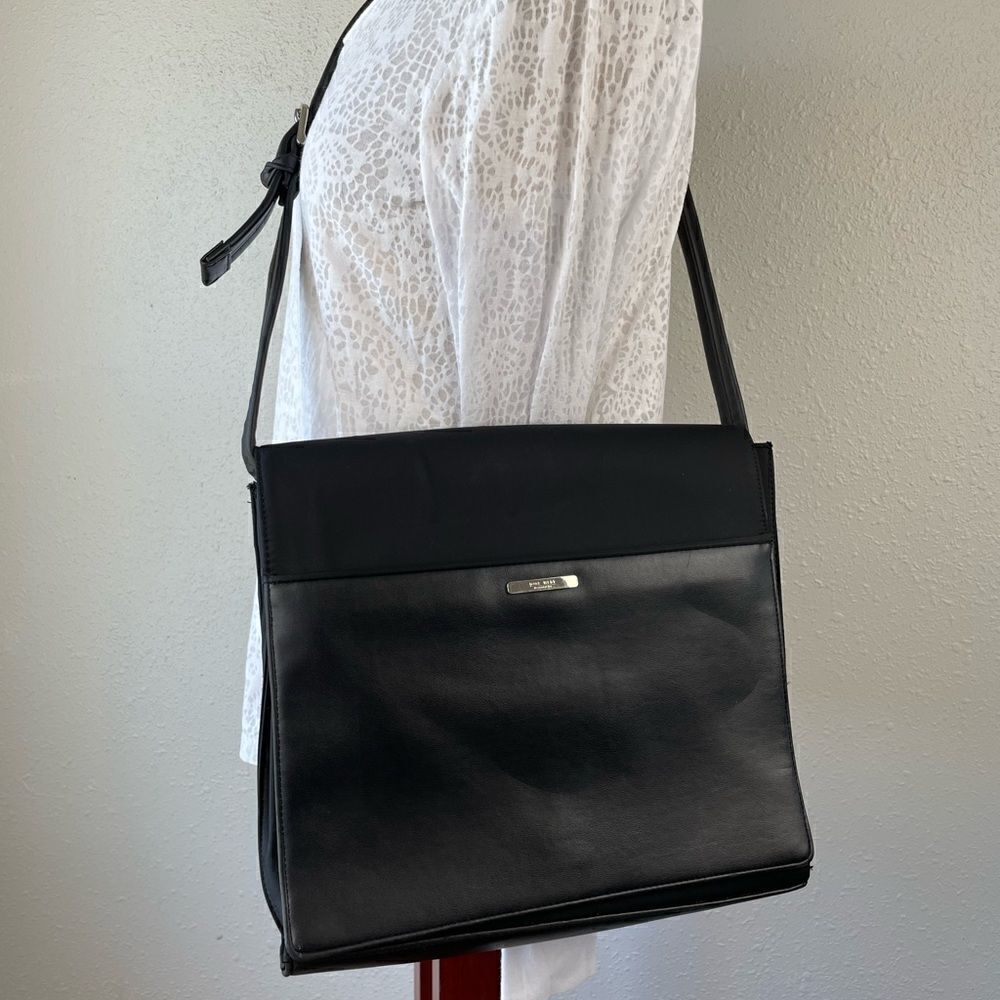 Nine West Black Notebook Shoulder Bag EUC
